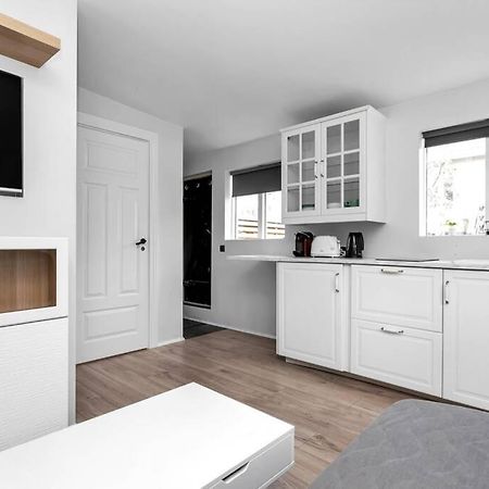 Nr10 Atelier, Tiny House Near Reykjavik Center ريكيافيك المظهر الخارجي الصورة